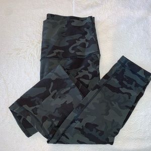 LULULEMON Camo Leggings